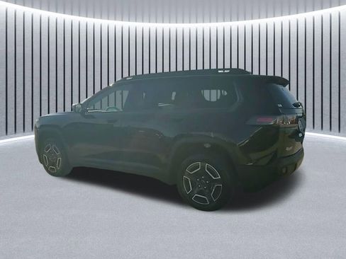 New 2026 Jeep Cherokee Laredo image 13