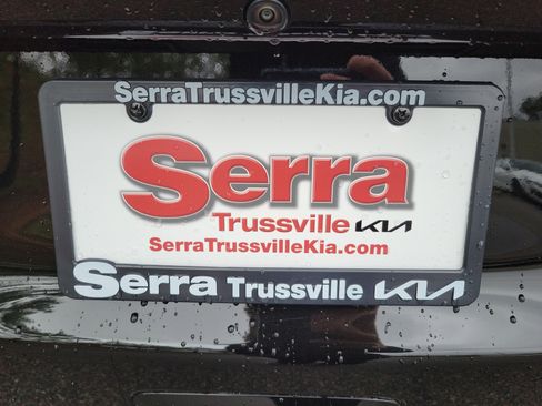 Used 2025 Chrysler Pacifica Limited image 32