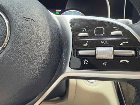 Used 2021 Mercedes-Benz C 300 Sedan image 30