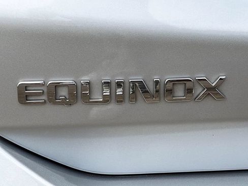 Used 2022 Chevrolet Equinox LS w/ LS Convenience Package FWD image 10