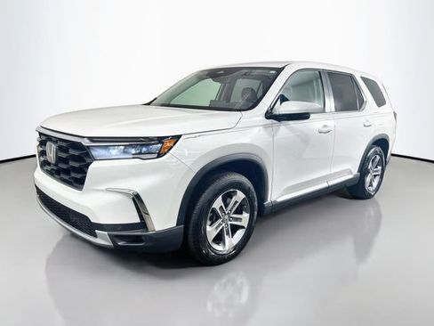 Certified 2025 Honda Pilot EX-L image 5