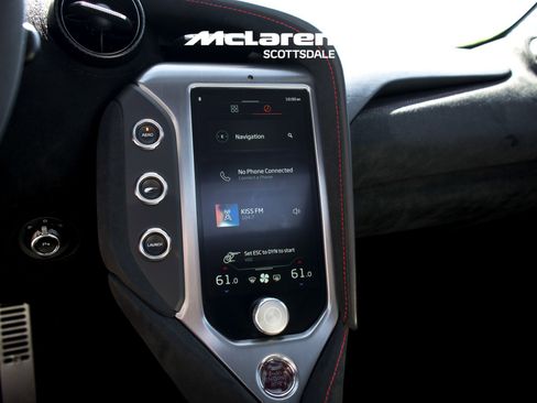 Used 2024 McLaren 750S Spider image 27