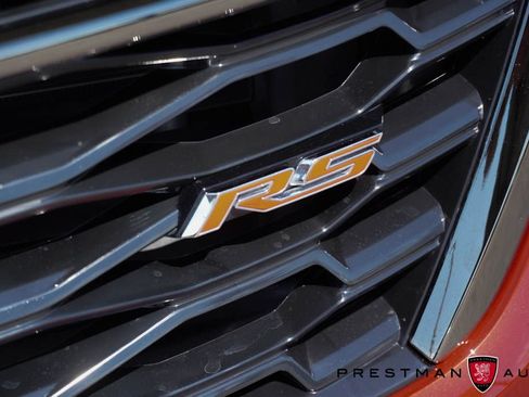 Used 2023 Chevrolet Traverse RS FWD image 17