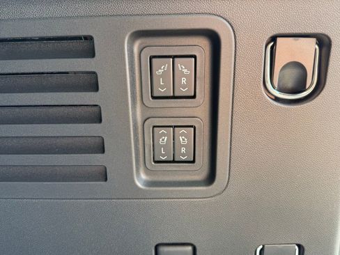 New 2026 Buick Enclave Sport Touring w/ Power Package image 12