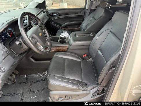 Used 2017 Chevrolet Tahoe LT w/ Luxury Package RWD image 12