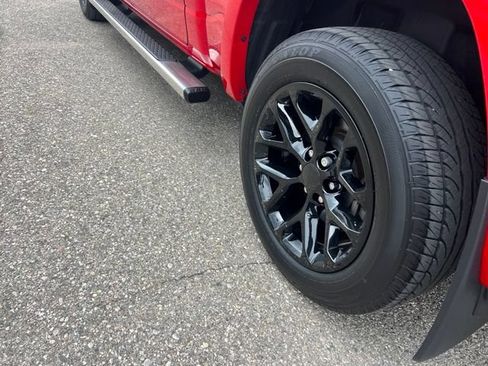 Used 2019 RAM 1500 Laramie AWD/4WD image 27