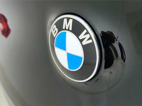 Used 2025 BMW X3 xDrive30i w/ Premium Package image 16