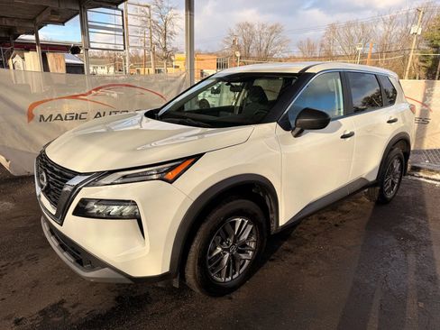 Used 2023 Nissan Rogue S image 54
