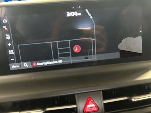 Used 2025 Kia Seltos EX AWD/4WD image 3