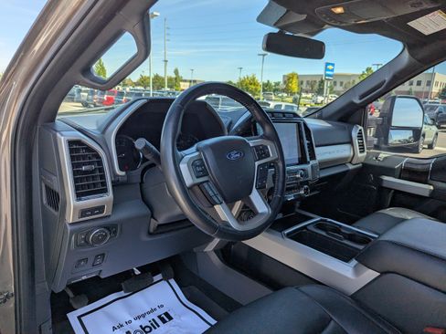 Used 2022 Ford F250 Lariat w/ Lariat Ultimate Package AWD/4WD image 13