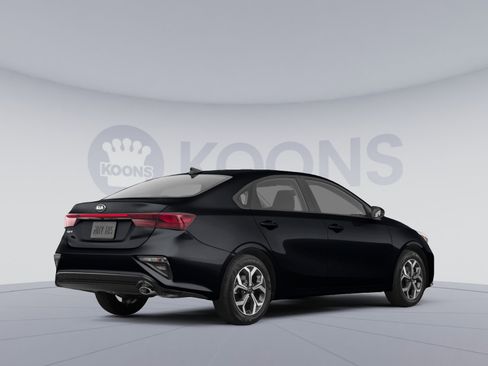 Used 2019 Kia Forte LXS FWD image 4