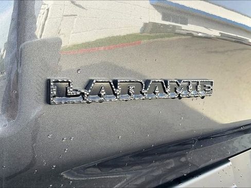 Used 2020 RAM 1500 Laramie w/ Night Edition image 34