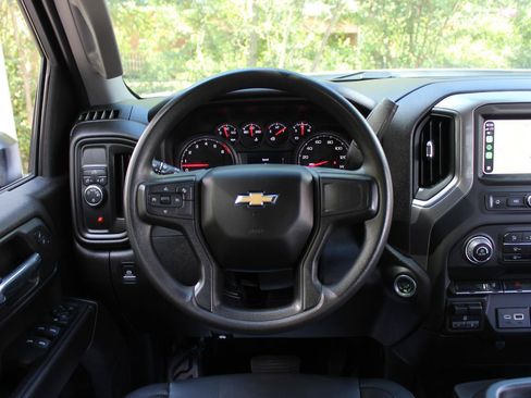 Used 2024 Chevrolet Silverado 2500 W/T w/ WT Convenience Package RWD image 29
