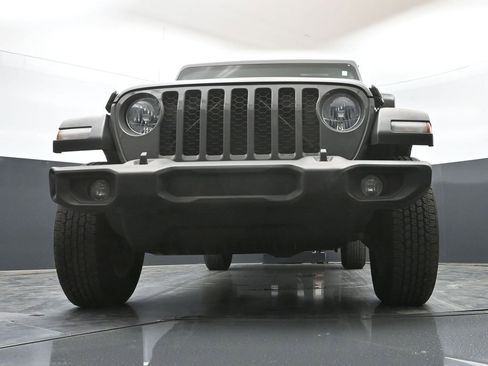 Used 2021 Jeep Gladiator Sport AWD/4WD image 48