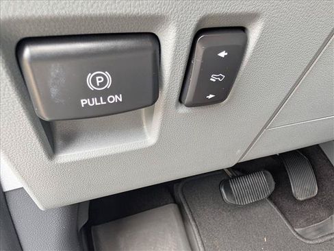 Used 2022 Ford F150 Lariat w/ Equipment Group 502A High AWD/4WD image 37