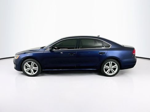 Used 2014 Volkswagen Passat 1.8T SE FWD image 4
