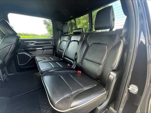 Used 2019 RAM 1500 Laramie AWD/4WD image 28
