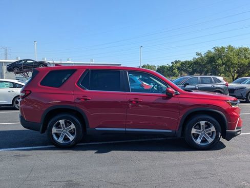 Used 2023 Honda Pilot EX-L image 4