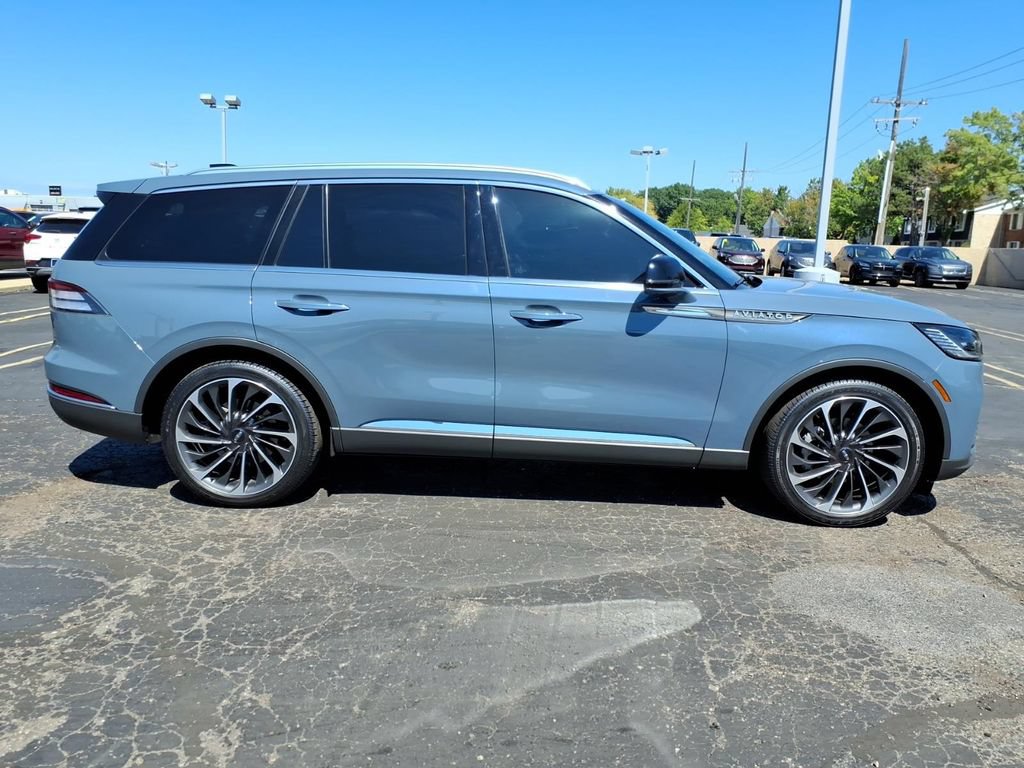 Certified 2025 Lincoln Aviator Reserve w/ Equipment Group 201A AWD/4WD image 8