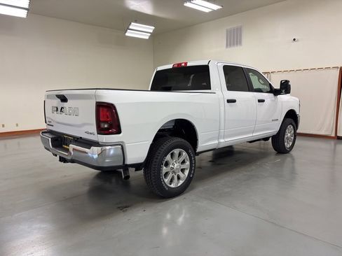 New 2026 RAM 2500 Big Horn AWD/4WD image 8