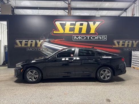 Used 2023 Kia K5 LXS image 3