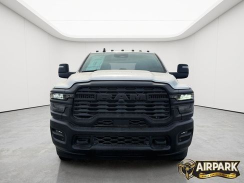 New 2026 RAM 3500 Tradesman AWD/4WD image 4
