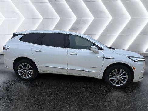 Used 2022 Buick Enclave Avenir w/ Avenir Technology Package image 4