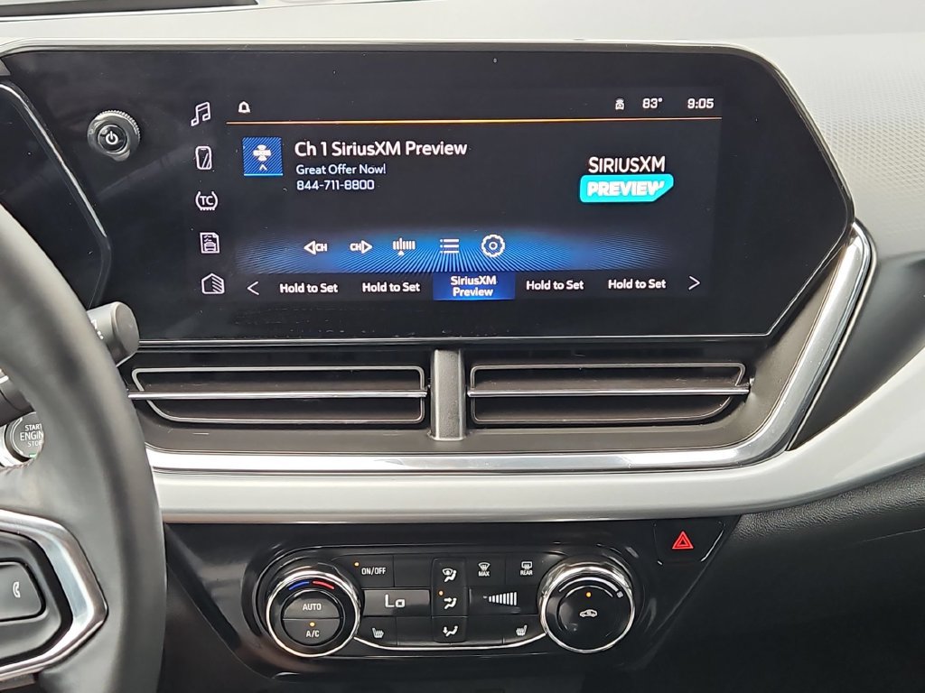 Used 2025 Chevrolet Trax LT w/ LT Convenience Package FWD image 19