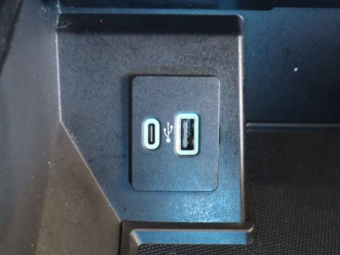 Used 2021 Ford F150 Lariat w/ Equipment Group 502A High AWD/4WD image 34