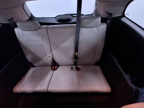 Used 2012 Chevrolet Traverse LTZ image 36