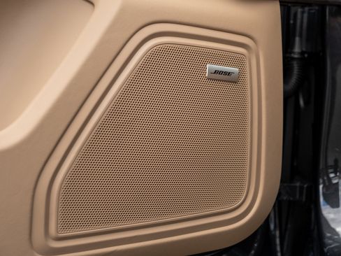 New 2026 Porsche Macan GTS image 16