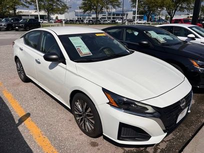 Used 2025 Nissan Altima 2.5 SV