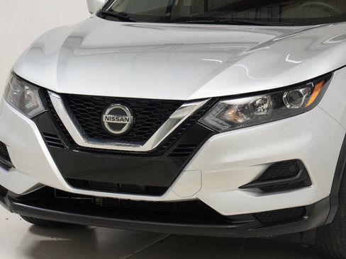 Used 2022 Nissan Rogue Sport S image 9