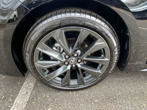 Certified 2025 Toyota Corolla SE image 18