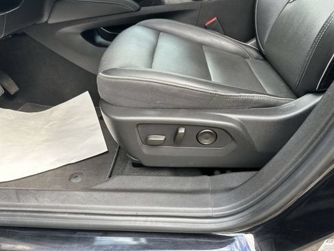 Used 2021 Buick Envision Essence AWD/4WD image 16