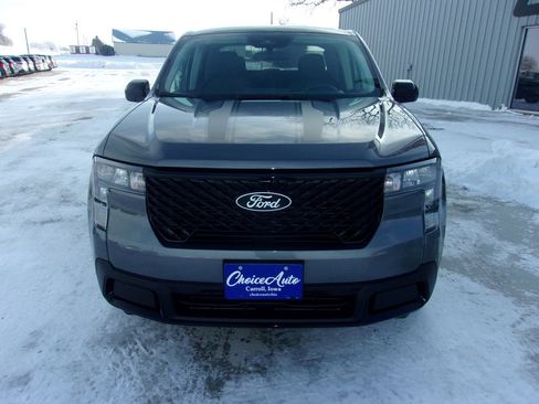 Used 2025 Ford Maverick XLT w/ Black Appearance Package image 5