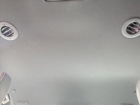 Used 2025 GMC Acadia Elevation image 17