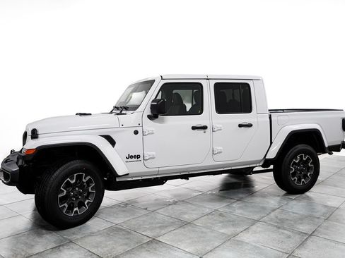 New 2026 Jeep Gladiator Sport AWD/4WD image 4