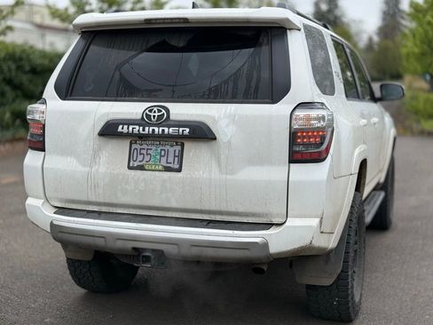 Used 2023 Toyota 4Runner TRD Off-Road Premium w/ Moonroof Package image 5
