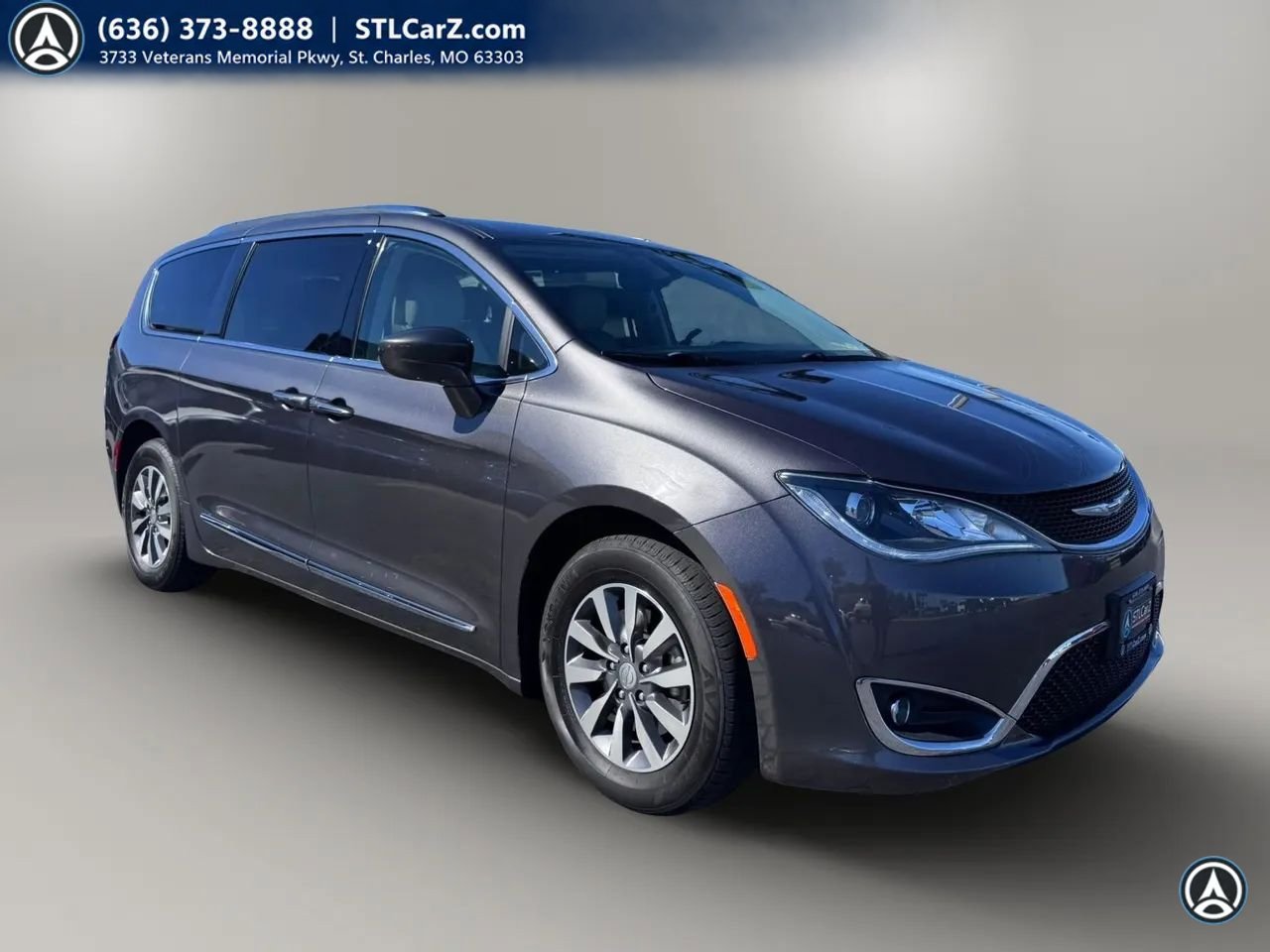 Used 2020 Chrysler Pacifica Touring-L Plus FWD image 1
