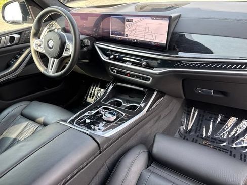 Used 2026 BMW X7 M60i AWD/4WD image 30