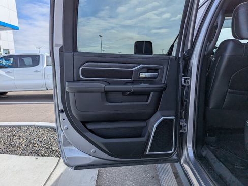 Used 2024 RAM 3500 Laramie w/ Night Edition image 30