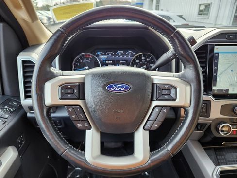 Used 2022 Ford F250 Lariat w/ Tremor Off-Road Package image 27