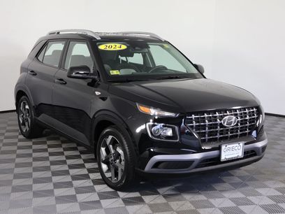 Used 2024 Hyundai Venue SEL