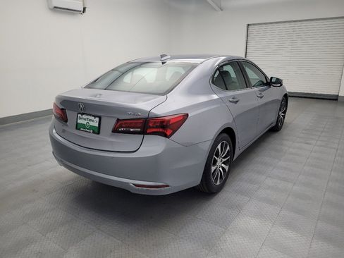 Used 2016 Acura TLX FWD image 9