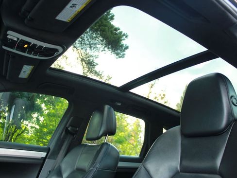 Used 2014 Porsche Cayenne GTS AWD/4WD image 20