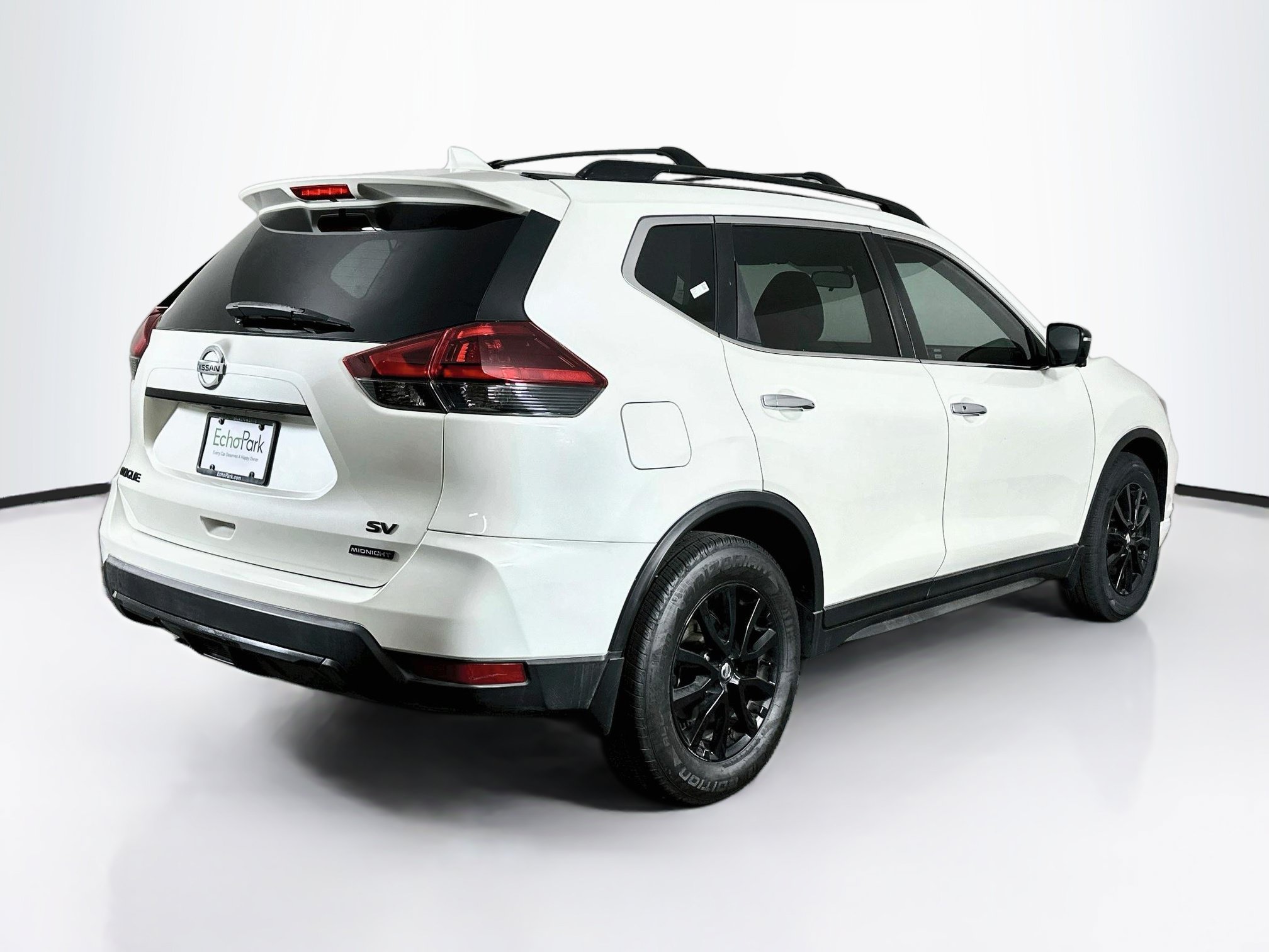 Used 2018 Nissan Rogue SV w/ Premium Package FWD image 9