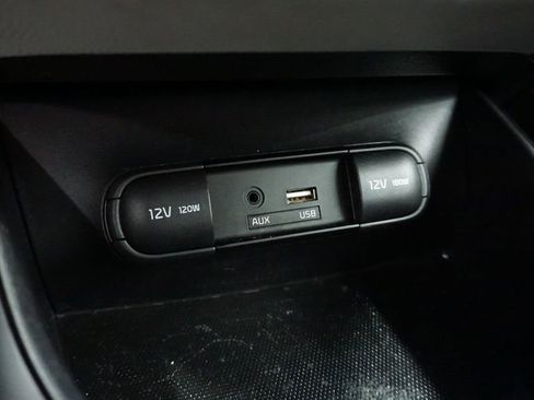 Used 2018 Kia Soul image 39