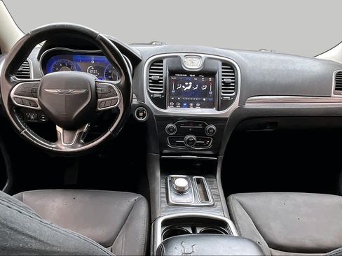 Used 2020 Chrysler 300 Touring w/ Sport Appearance Package RWD image 14