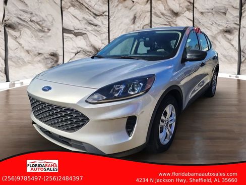 Used 2020 Ford Escape S image 3